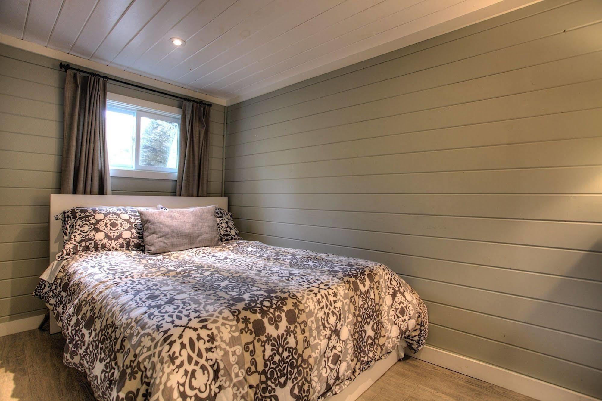 Somerset Inn Cardiff ภายนอก รูปภาพ