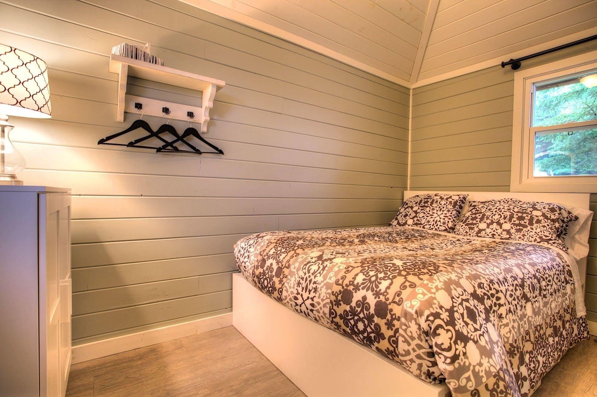 Somerset Inn Cardiff ภายนอก รูปภาพ